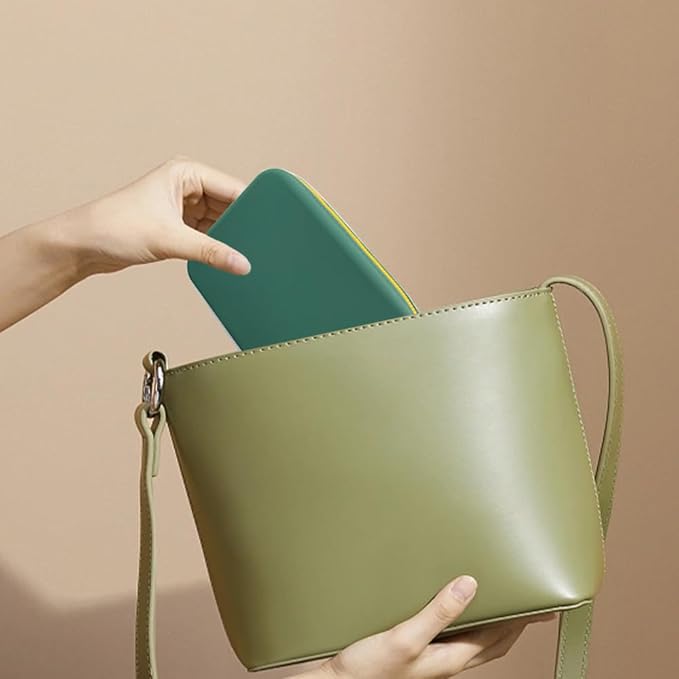 FFpaw Silicone Large Makeup Bag, Travel Toiletry Bag For Women Big Makeup Bag Organizer Portable Cosmetic Bag Zipper Pouch Purse Waterproof Makeup Storage Bag (Medium Green)