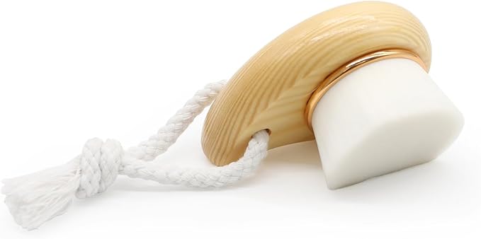 Face Wash Brush, Soft Bristle Face Cleansing Brush with Wood Handle & Hanging Loop, Manual Facial Brush for Gentle Daily Cleansing, Rich Lather, Travel Friendly
