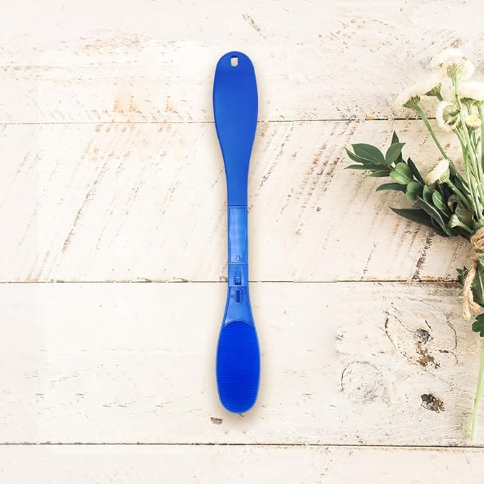 Foldable lotion applicator for back. Apply lotion to the back