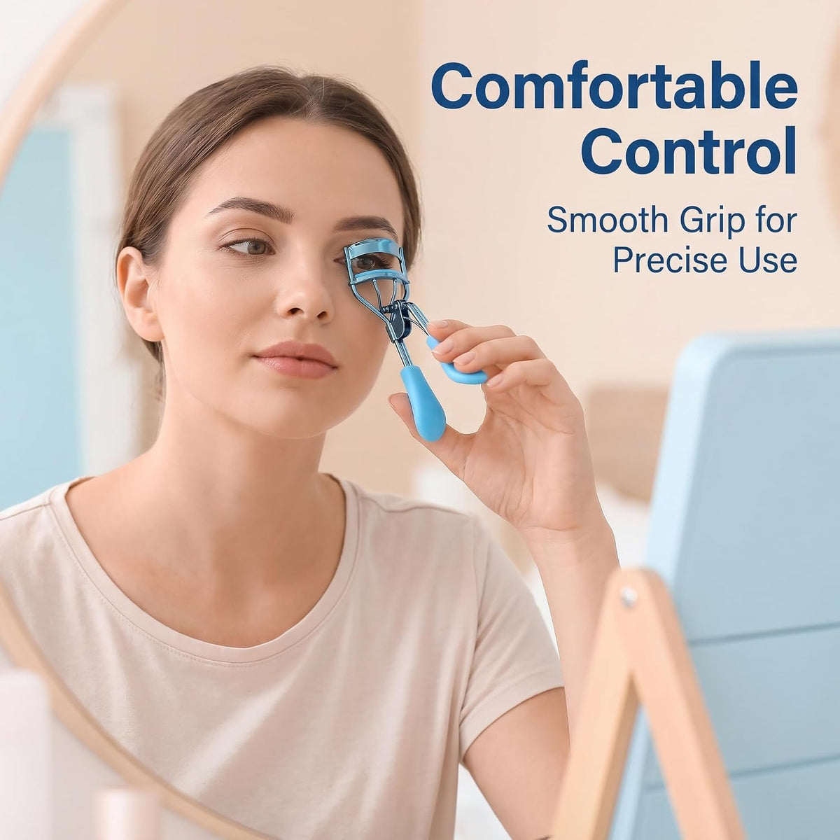 Blue Eye Lash Curler,Eye Lash Curler Makeup Eyelashes Tool to Curl and Lifted Lashes Eye,Eyelash Curlers for Women Eyelash Curler with 4 Replacement Refill Pads Lash Curler Premium Quality,Eye