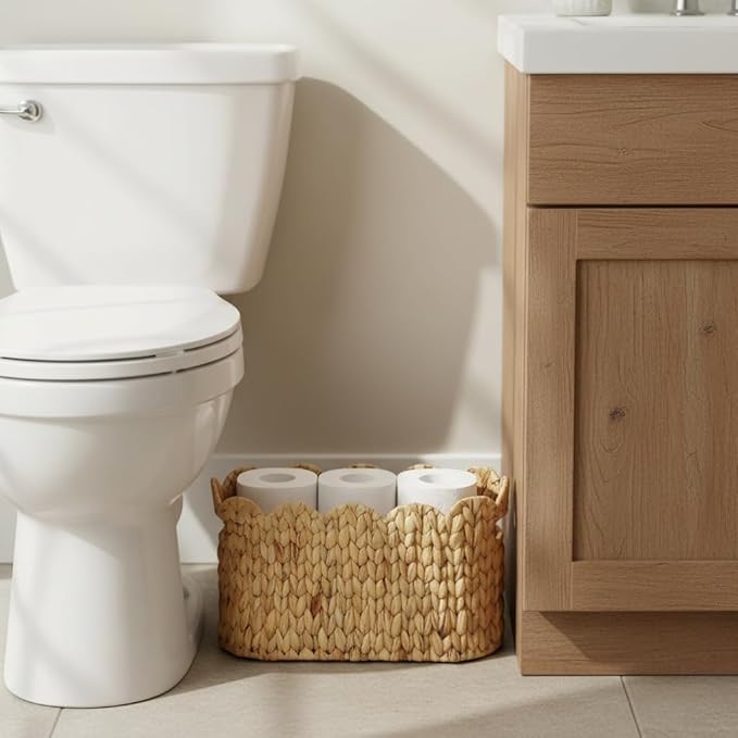 Coeusy Toilet Paper Storage Basket,Scalloped Wicker Basket for Bathroom Organizers and Storage,Hand-Woven Rattan Bathroom Decor Accessories,Natural Water Hyacinth