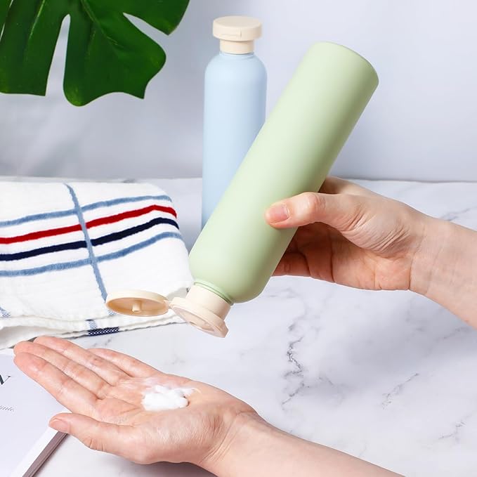 Molain 2Pcs Squeeze Bottles, 260ml Plastic Refillable Travel Containers with Flip Cap - Leak Proof for Shampoo, Creams, Lotion, Conditioner (Blue+Green)