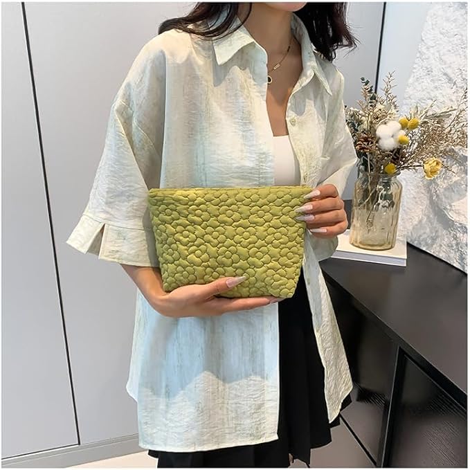 HFLZBRO Puffy Quilted Makeup Bag for Women, Cosmetic Bag, Travel Toiletry Organizer Pouch Clutch (Green Flowers)