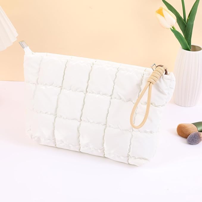 Beayuva Puffer Quilted Makeup Bag Travel Cosmetic Bag Portable Puffy Checkered Toiletry Pouch Skincare Organizer Purse Pencil Case (White)