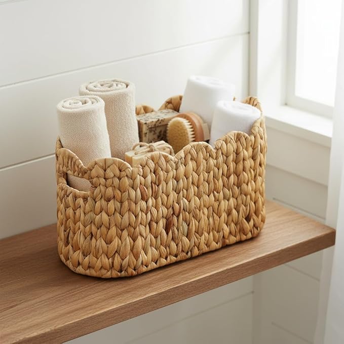 Coeusy Toilet Paper Storage Basket,Scalloped Wicker Basket for Bathroom Organizers and Storage,Hand-Woven Rattan Bathroom Decor Accessories,Natural Water Hyacinth