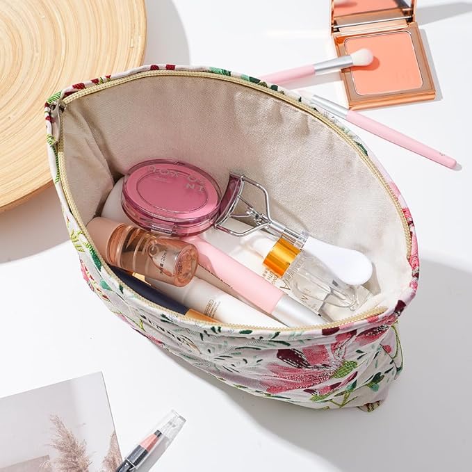 BOCGRPU Makeup Bag Small Cute Cosmetic Bags for Women，Floral Travel Toiletry Bag for Purse, Large Canvas Cosmetic Pouch Makeup Organizer Tool Pouch with Zipper（Colorful Plant）