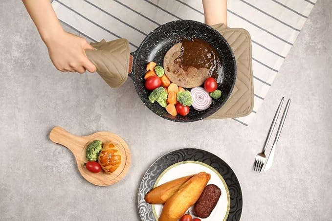VEIKERY Oven Pot Holder with Pocket Cotton Heat Resistant Coaster Potholder Kitchen Hot Pad Oven Mitts for Cooking Square 7"x9"Set of 5 (Khaki)