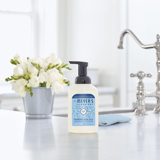 MRS. MEYER'S CLEAN DAY foaming Hand Soap, Rainwater Scent (10 Fl Oz (Pack of 1))