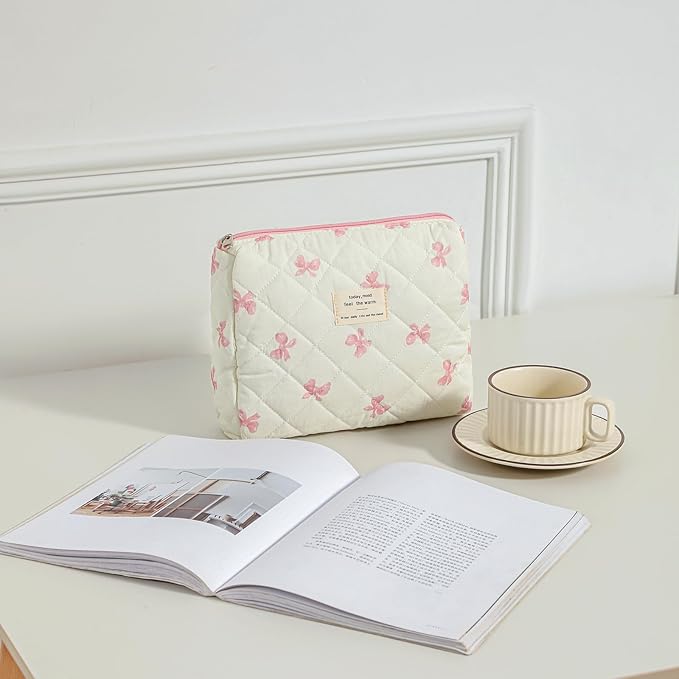 uekeboag 3Pcs Large Travel Quilted Makeup Bag for Women, Floral Cotton Cosmetic Bag, Coquette Aesthetic Floral Toiletry Organizer Bag(3Pcs WhitePink Bow