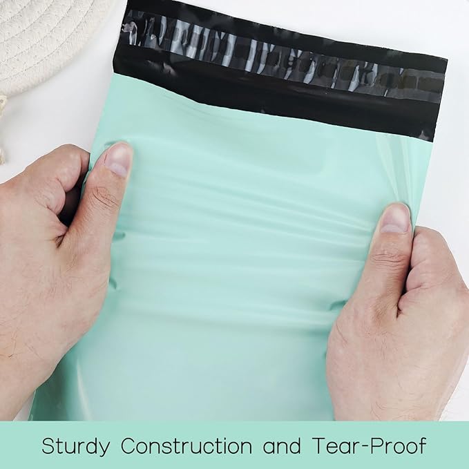 Disposable Sanitary Bags for Feminine Products, Pack of 400, Self-Adhesive Sealing, Odor Reducing, Discreet Disposal of Pads, Tampons, Liners (Light Green)