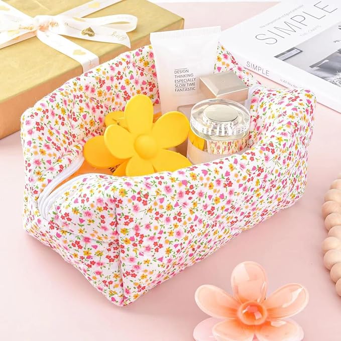 MZLUWM Puffy Coquette Floral Quilted Makeup Bag - Large Fashionable Travel Pouch, Cute Pink