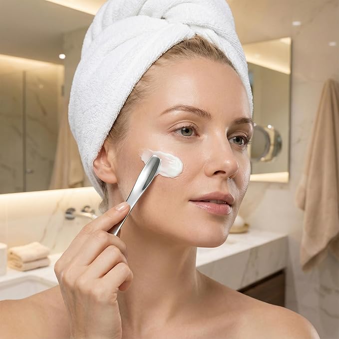 3pcs Mini Stainless Steel Makeup Spatula, 2.75x0.45in Reusable Cosmetic Cream Spatulas Spoon, Silver Skincare Scoop Applicator Facial Massage Beauty Tools for Mixing Face Eye Cream