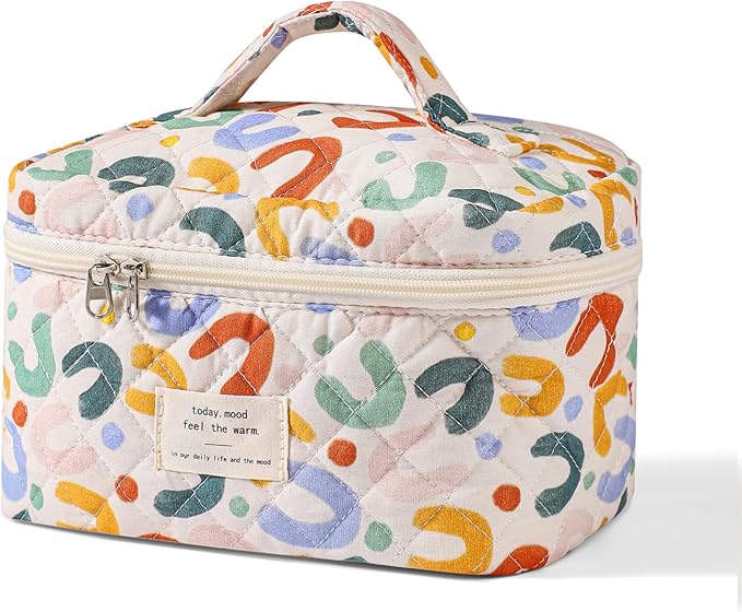 uekeboag Large Travel Quilted Makeup Bag for Women, Floral Cotton Cosmetic Bag, Coquette Aesthetic Floral Toiletry Organizer Bag (05White-UU)
