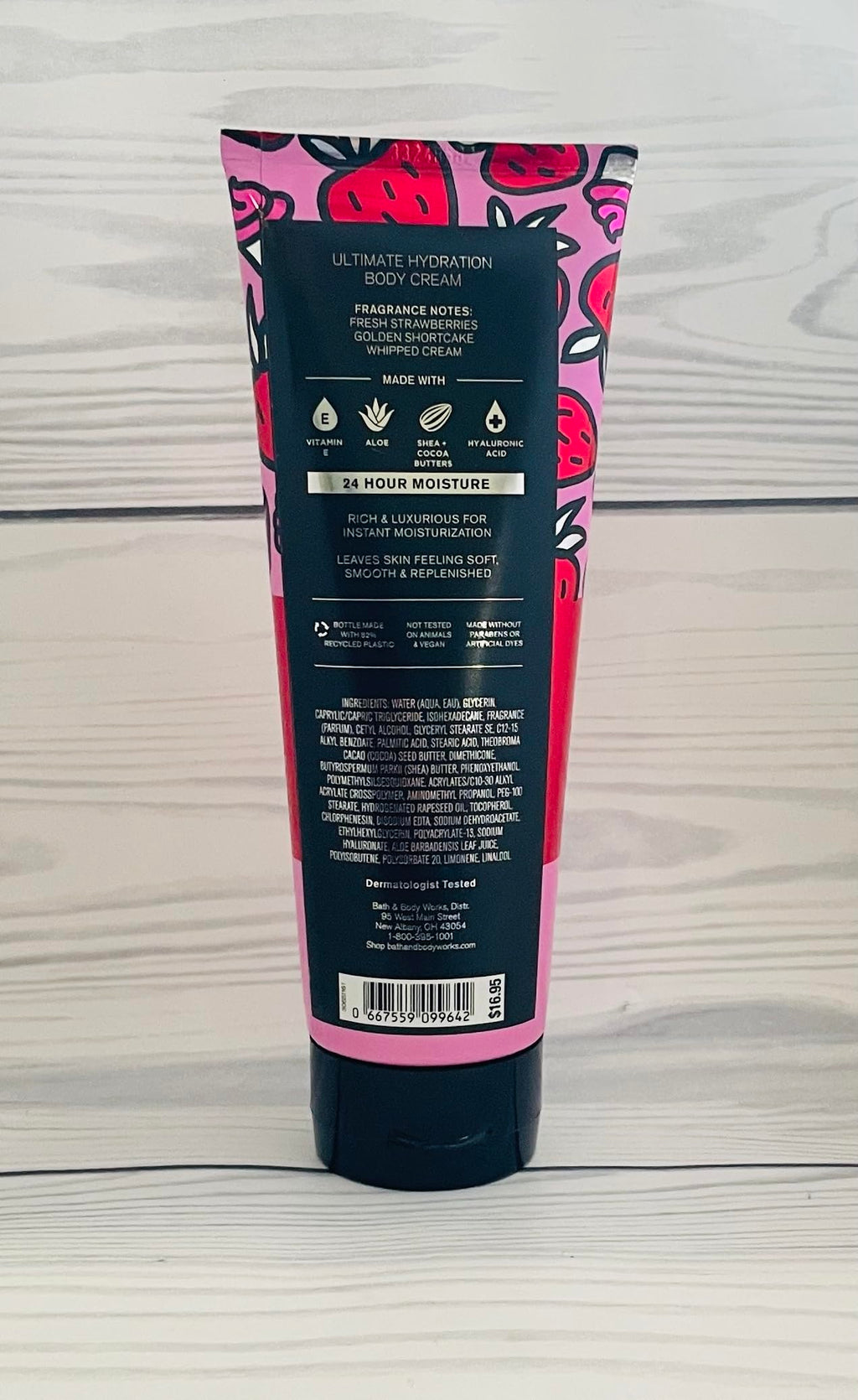 Bath and Body Works Strawberry Pound Cake 2 Pack Ultra Shea Body Cream 8 Oz. (Strawberry Pound Cake)