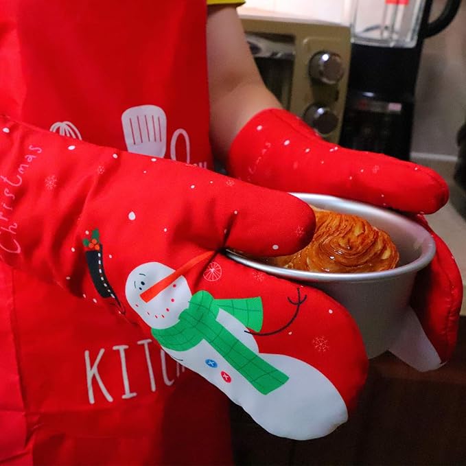 Win Change Oven Mitts and Potholders BBQ Gloves-Oven Mitts and Pot Holders with Recycled Infill Silicone Non-Slip Cooking Gloves for Cooking Baking Grilling (4-Piece Set) (Red Christmas Snow)