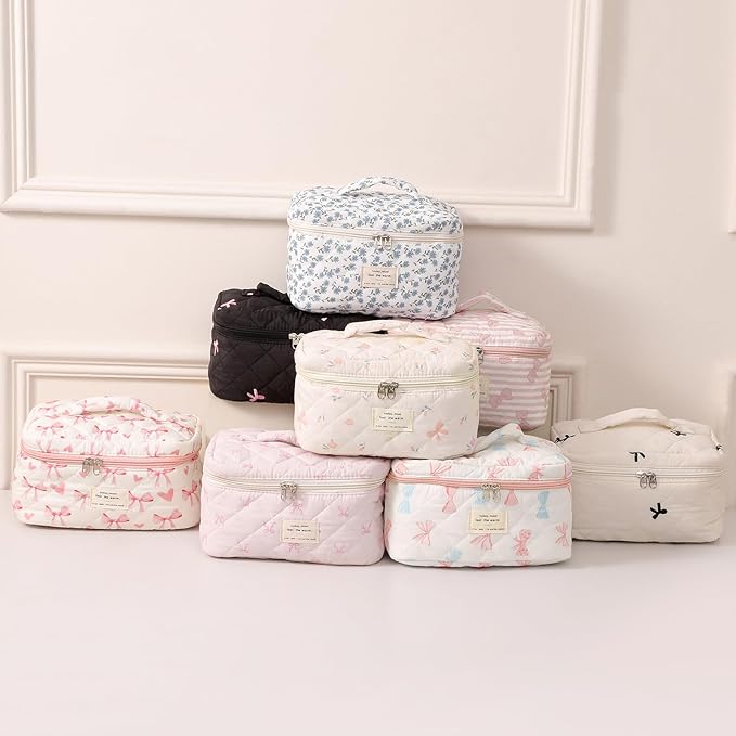 uekeboag Large Travel Quilted Makeup Bag for Women, Floral Cotton Cosmetic Bag, Coquette Aesthetic Floral Toiletry Organizer Bag(15Love Bow