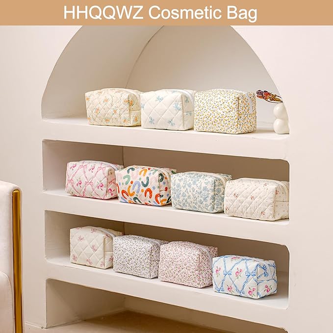 HHQQWZ Makeup Bag Travel Cosmetic Bag for Women Girls, Zipper Make Up Pouch, Floral Flowers Toiletry Organizer Makeup, Portable Storage Cosmetic Travel Cloth Bag (Red-Floral)