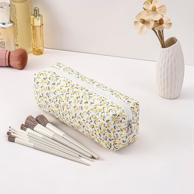 WHHJM Cute Floral Makeup Brush Bag Small Cotton Quilted Cosmetic Bag for Women Travel Toiletry Zipper Make Up Pouch (Yellow Floral)