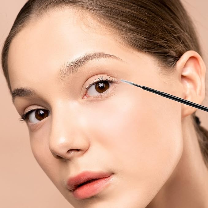 Dming 200PCS Micro Applicators Brushes Mini Cotton Swabs Remove Grafted Eyelash Glue Dedicated Brush Disposable Microswabs for Eyelash Extensions Make up and Lash Clean and Personal Care (Black 1)