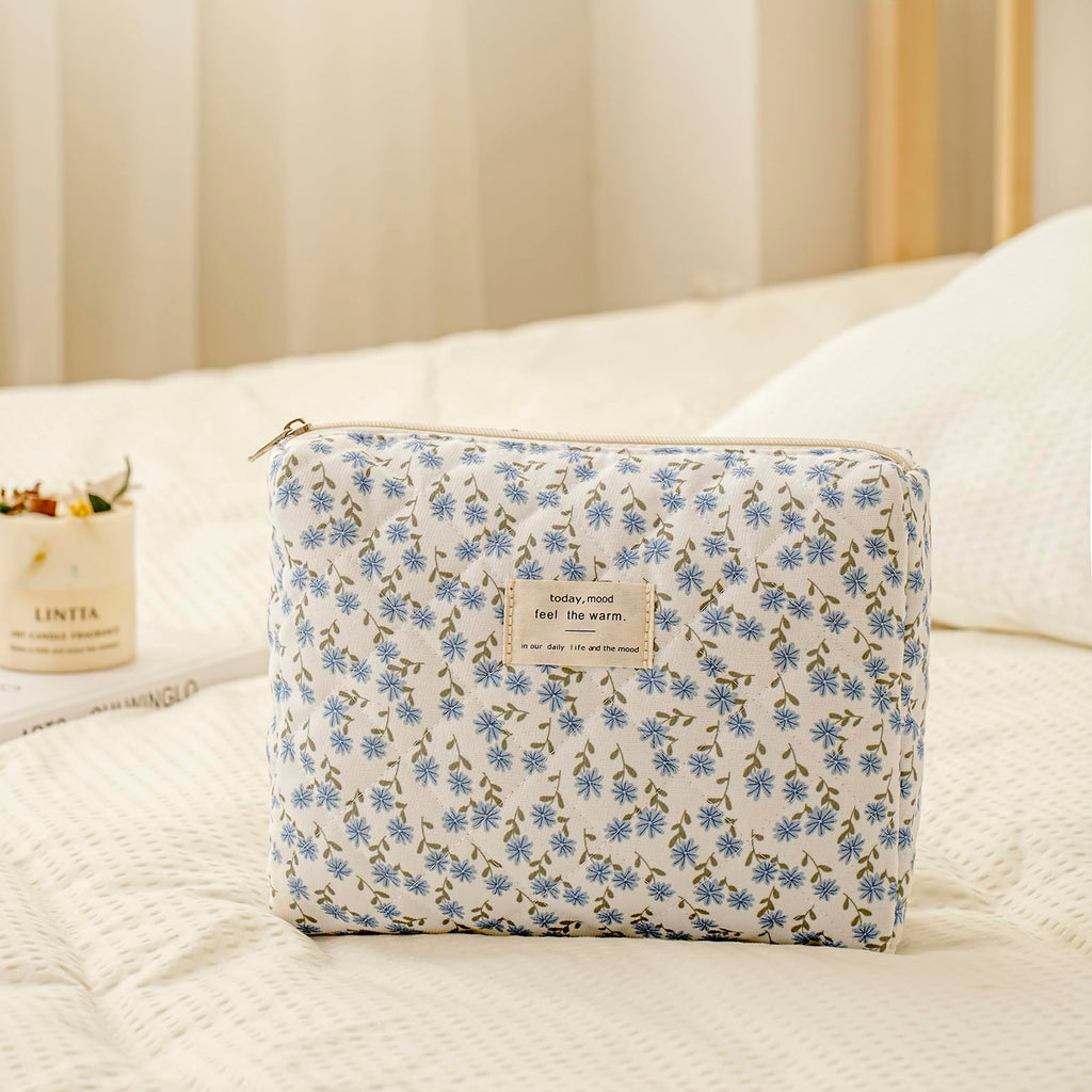 uekeboag Quilted Cotton Makeup Bag,Coquette Quilted Toiletry Bag for Women and Girls,Floral Coquette Pouch,Cute Kawaii Travel Cosmetic Bags(Dark Blue Flower)