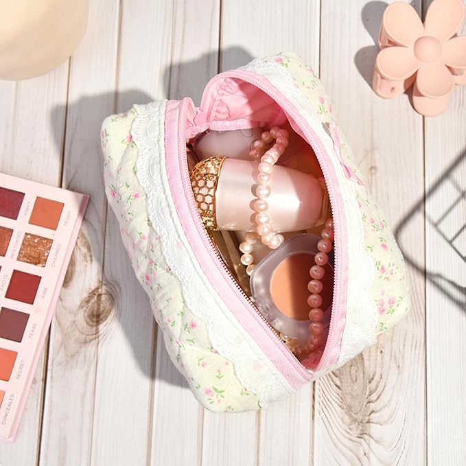 SOIDRAM Floral Makeup Bag Small Quilted Cosmetic Bag Cute Makeup Pouch Coquette Makeup Bag Aesthetic Travel toiletry bag Organizer Cotton Makeup Brushes Storage Bag for Women (Vintage Flora -S)