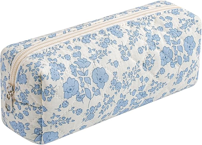 HHQQWZ Cute Floral Cotton Makeup Brush Cosmetic Bag for Women, Travel Quilted Zipper Make Up Bag, Flowers Toiletry Organizer Case Kawaii Makeup Cosmetic Travel Cloth Pouch (Blue Floral)