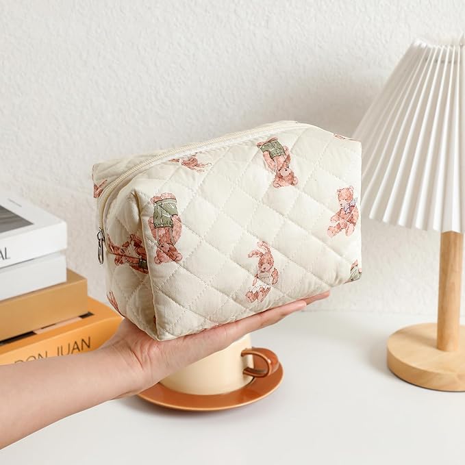 RSRSLEII 2 Pcs Quilted Cotton Makeup Bag Set, Small Aesthetic Cosmetic Bag with Bear Pattern, Cute Makeup Pouch for Purse, Kawaii Trendy Preppy Travel Toiletry Bag for Women and Girls(20 Bear Set)