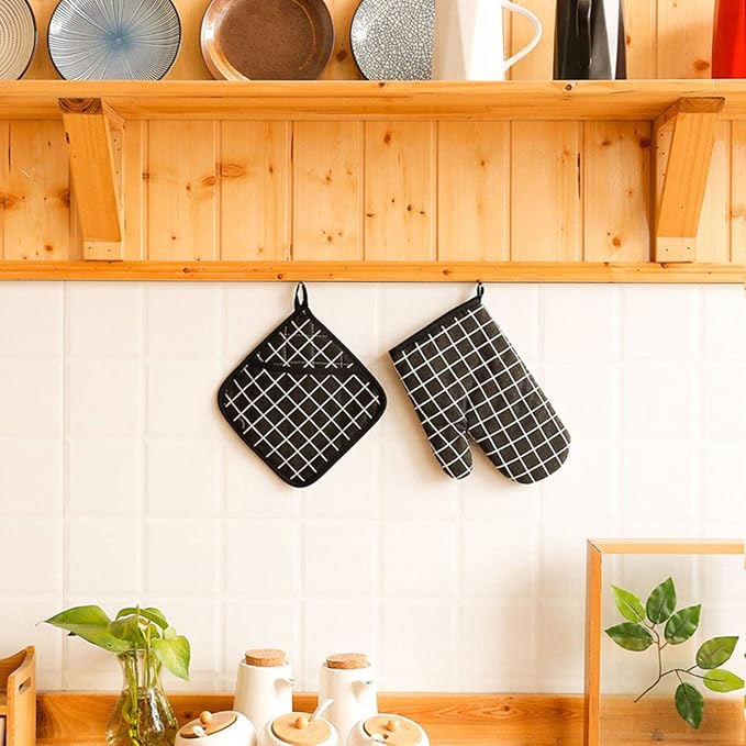 Win Change Oven Mitts and Potholders BBQ Gloves-Oven Mitts and Pot Holders with Recycled Infill Silicone Non-Slip Cooking Gloves for Cooking Baking Grilling (4-Piece Set,Black)
