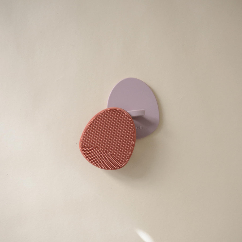 mushie Baby Bath Cradle Cap Brush | Soft Silicone Bristles for Dry Skin, Eczema, & Cradle Cap Treatment | 2-Pack (Rose/Soft Lilac)