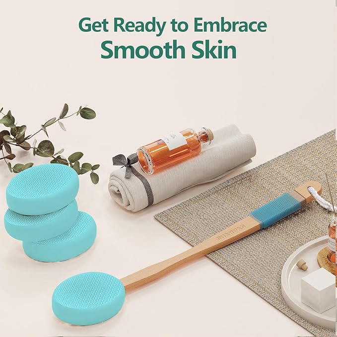 Svarvns Lotion Applicator With 4 Replaceable Pads for Back, Self, Elderly, Women - Sunscreen and Cream Applicator With 17" Curved Handle for Easy Targeting of Back and Feet, Blue