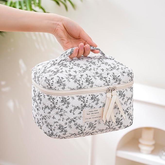 uekeboag Large Travel Quilted Makeup Bag for Women, Floral Cotton Cosmetic Bag, Coquette Aesthetic Floral Toiletry Organizer Bag(Black Flower