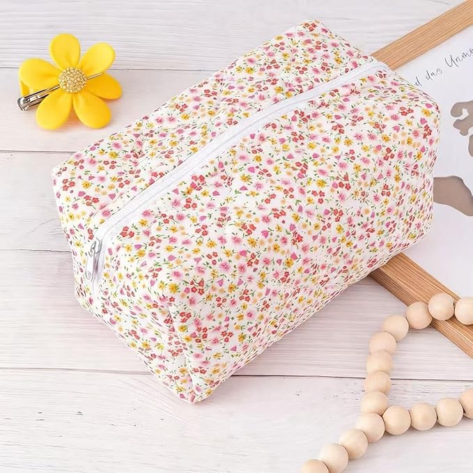 MZLUWM Puffy Coquette Floral Quilted Makeup Bag - Large Fashionable Travel Pouch, Cute Pink