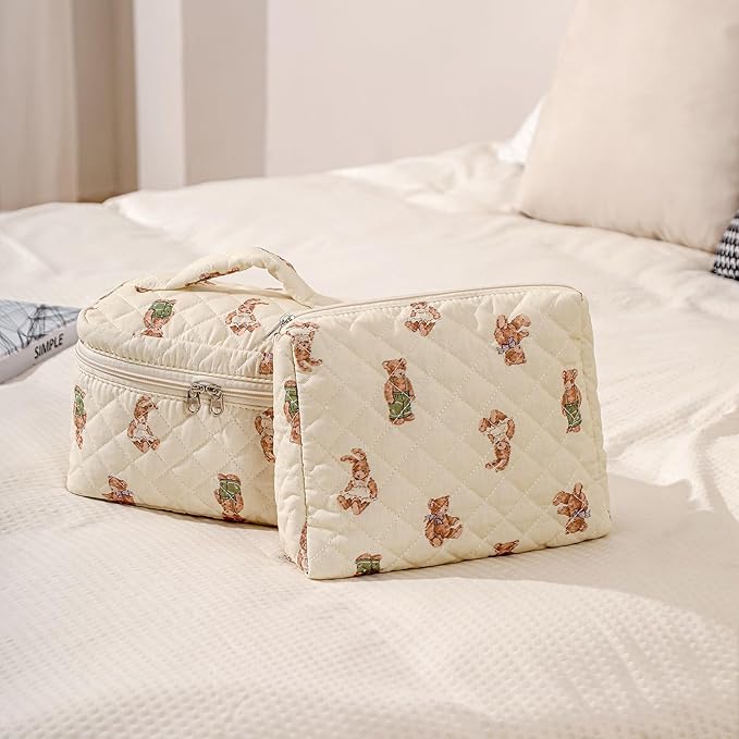 uekeboag 3Pcs Large Travel Quilted Makeup Bag for Women, Floral Cotton Cosmetic Bag, Coquette Aesthetic Floral Toiletry Organizer Bag(3Pcs WhiteBear