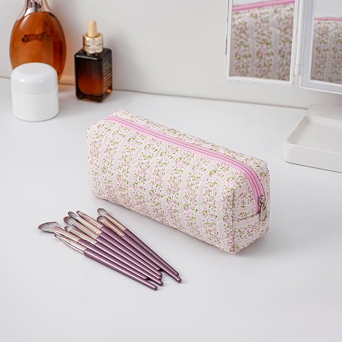 WHHJM Cute Floral Makeup Brush Bag Small Cotton Quilted Cosmetic Bag for Women Travel Toiletry Zipper Make Up Pouch (Two Pack: (Blue + Pink Floral)