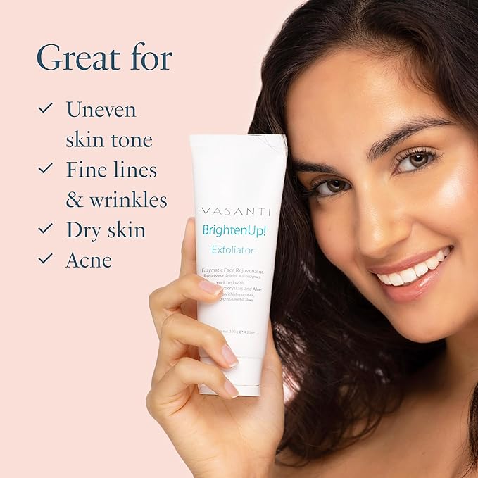 VASANTI BrightenUp! Exfoliator (20g) | Physical + Chemical Facial Exfoliator Scrub with Instant Results for Soft, Smooth and Radiant Skin | Enriched with Papaya, Microcrystals and Aloe | 99% Natural