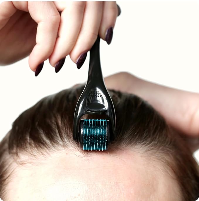 ROSELYNBOUTIQUE Derma Roller for Men & Women - Personal Cosmetic Beauty Tool 0.25mm - Titanium(Black Blue)