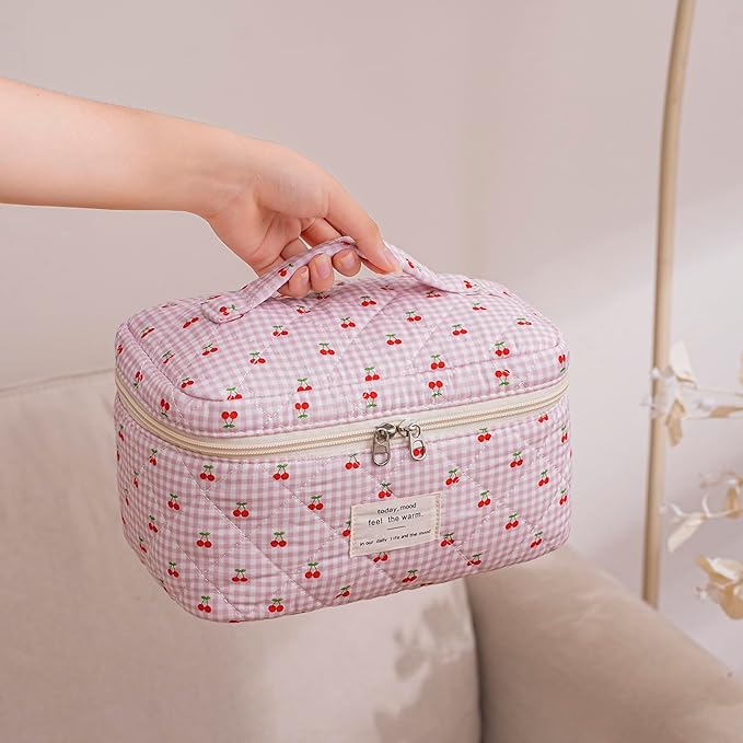 uekeboag Large Travel Quilted Makeup Bag for Women, Floral Cotton Cosmetic Bag, Coquette Aesthetic Floral Toiletry Organizer Bag(Checker Cherry