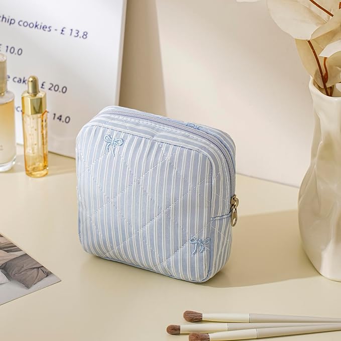 RSRSLEII Small Quilted Striped Cosmetic Pouch for Purse, Mini Cotton Makeup Bag with Compartments, Cute Zipper Lipstick Holder for Women (26 Blue Stripes)
