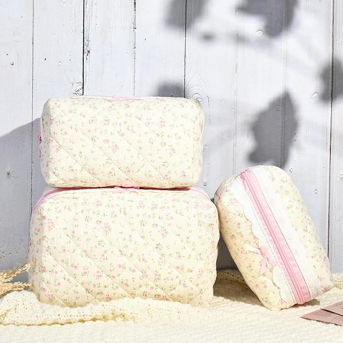 SOIDRAM Floral Makeup Bag Small Quilted Cosmetic Bag Cute Makeup Pouch Coquette Makeup Bag Aesthetic Travel toiletry bag Organizer Cotton Makeup Brushes Storage Bag for Women (Vintage Flora -S)