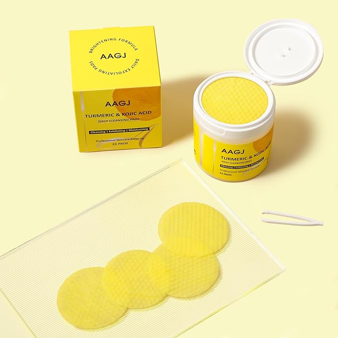 Turmeric Kojic Acid Cleansing Pads,Turmeric Exfoliating Face Scrub Pads, Remove Excess Keratin, Smooth Skin, Deep Cleansing Facial Pad for All Skin Types, 55 Pcs