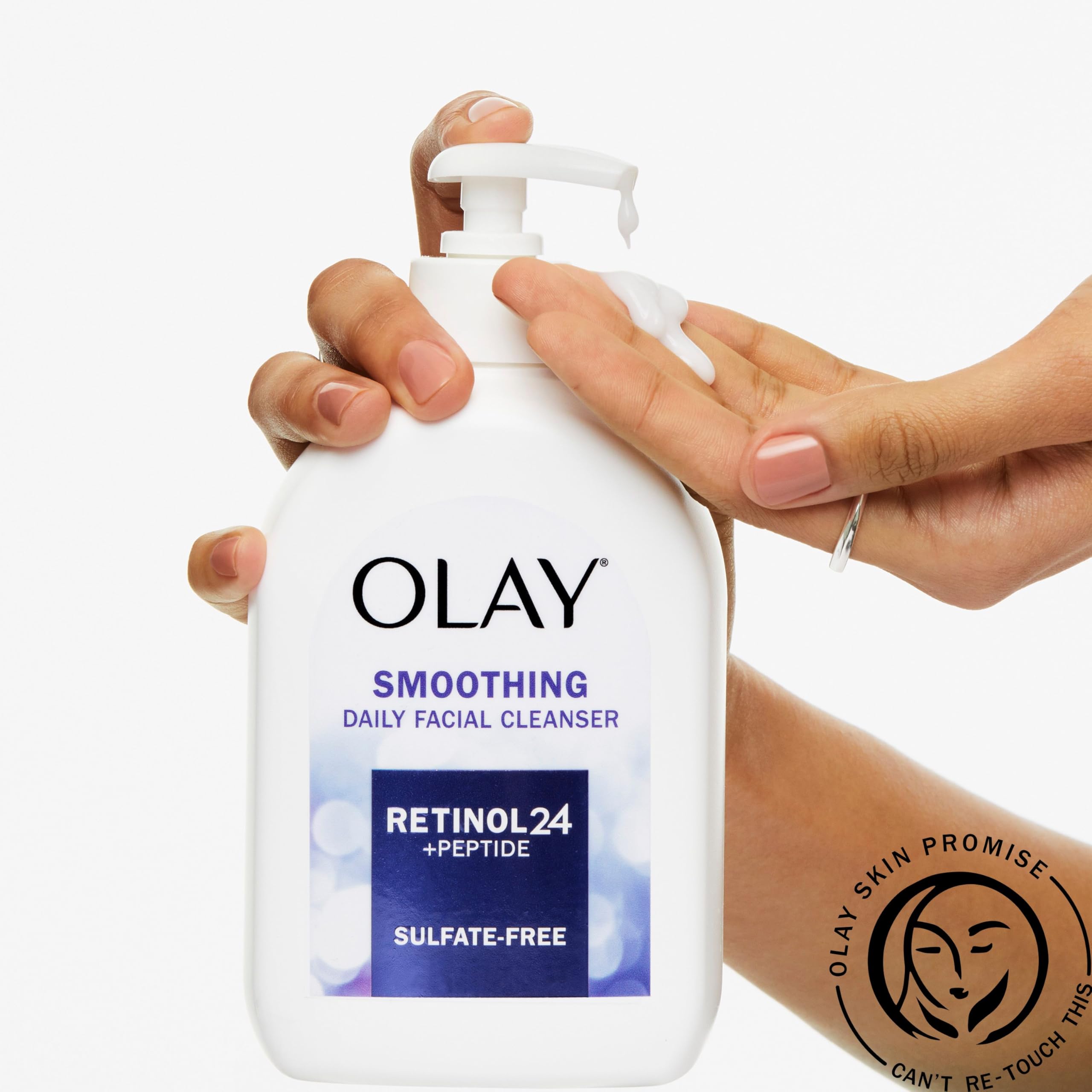 Olay Face Wash Daily Facial Cleanser with Retinol, Peptides and Glycerin, Smoothing and Hydrating Anti Aging Face Wash, Sulfate Free Cream Cleanser for Mature Skin, Daily Use, 16 Oz