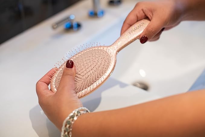 FRAMAR Glitter Hair Brush Detangler, Detangling Hairbrush For Women, Wet Hair Brush For Girls, Hair Detangler Brush, Wet Hairbrush, Hairbrushes, Reduces Frizz – Rosé