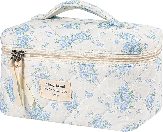 uekeboag Large Travel Quilted Makeup Bag for Women, Floral Cotton Cosmetic Bag, Coquette Aesthetic Floral Toiletry Organizer Bag (06BlueRose)