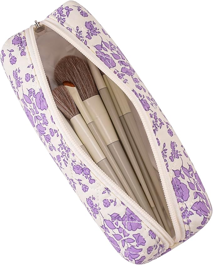 HHQQWZ Cute Floral Cotton Makeup Brush Cosmetic Bag for Women, Travel Quilted Zipper Make Up Bag, Flowers Toiletry Organizer Case Kawaii Makeup Cosmetic Travel Cloth Pouch (Big Purple Floral)
