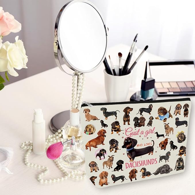 Girlly Dachshunds Makeup Bag For Dachshunds Lover Gift: Perfect Cosmetic Bag Just A Girl Who Love Dachshunds For Sisters, Friends,Teen Girls & Women.Ideal Gift For Travel, Birthdays, & Christmas.