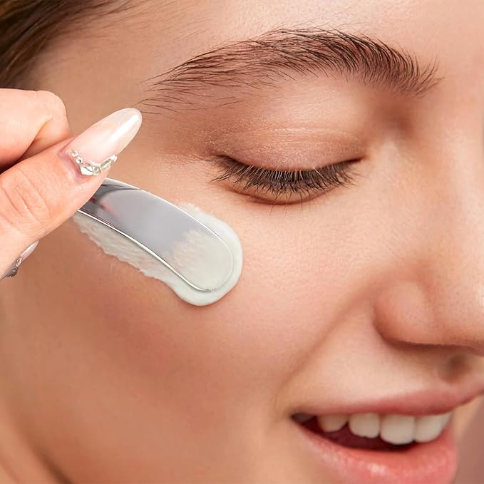 VARMDUKKE 5PCS Mini Makeup Cosmetic Spatula, Reusable Metal Makeup Spatulas Skincare Spoon, Facial Cream Mask Applicator Scoop, Mild Beauty Tools for Mixing, Sampling Face Eye Cream - Silver