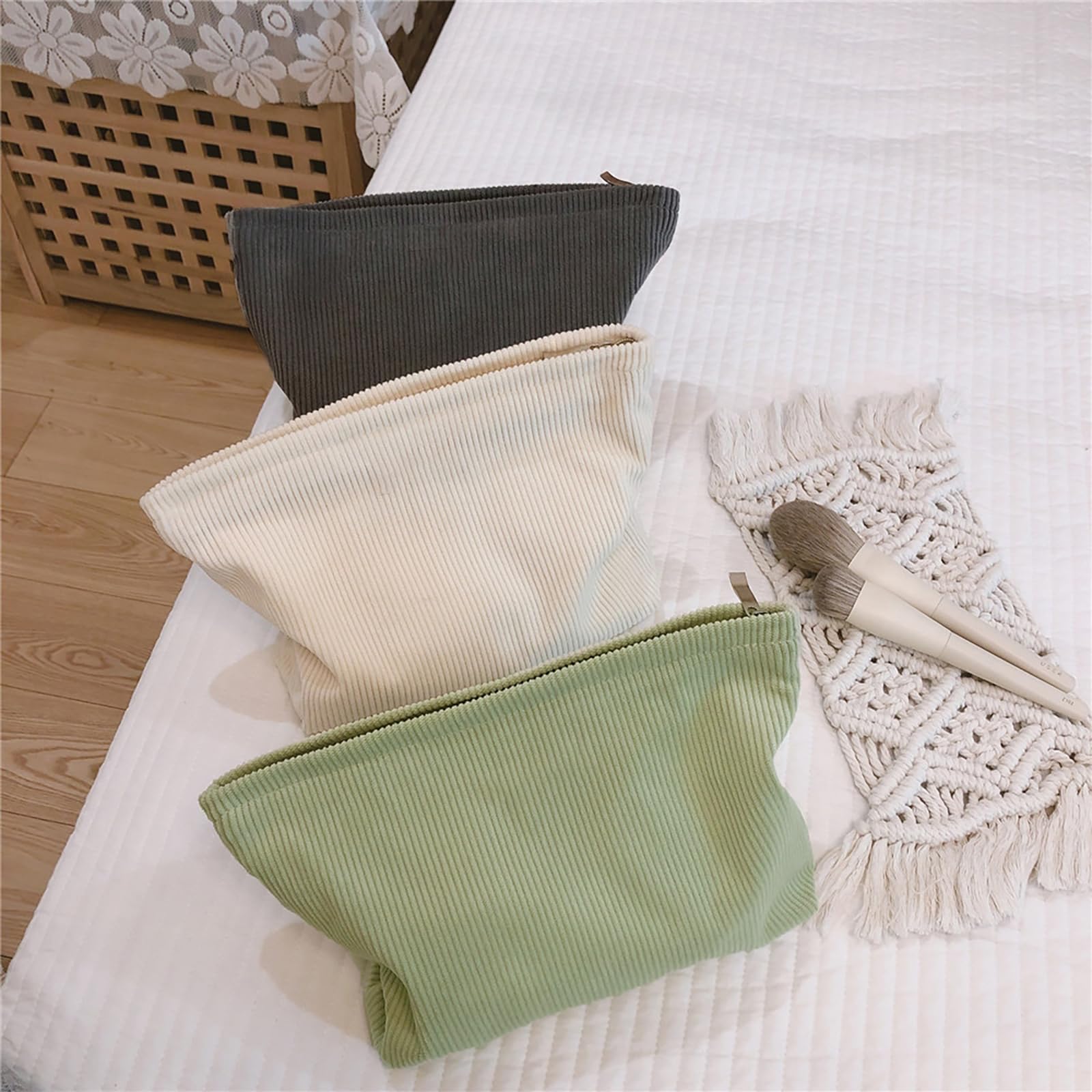 HAPPYHEIDI Large Makeup Bag Travel Cosmetic Pouch, Vanilla Green
