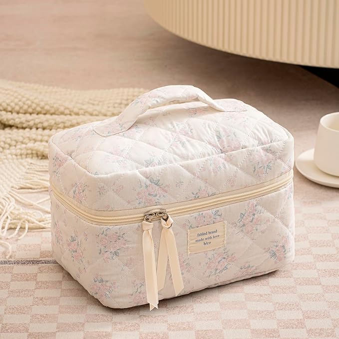 uekeboag 3Pcs Large Travel Quilted Makeup Bag for Women, Floral Cotton Cosmetic Bag, Coquette Aesthetic Floral Toiletry Organizer Bag(3Pcs PinkRose