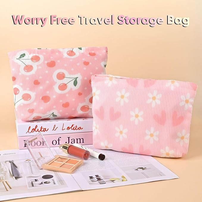 Ksriylm Cute Heart Flower Makeup Pouch for Women Small Make Up Bag for Purse Zipper Initial Makeup Cosmetic Bags Pouches for Purse Aesthetic Travel Toiletry Bags, Pink Floral Hearts