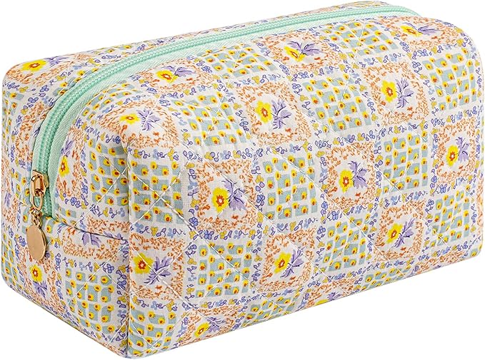 HHQQWZ Makeup Bag Travel Cosmetic Bag for Women Girls, Zipper Make Up Pouch, Floral Flowers Toiletry Organizer Makeup, Portable Storage Bag, Cosmetic Travel Cloth Bag (Green Checkered Floral)